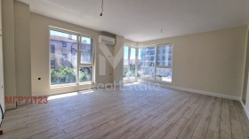 Продава 3-стаен град Пловдив Остромила - [1] 