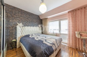 2 Schlafzimmer Mladost 1, Warna