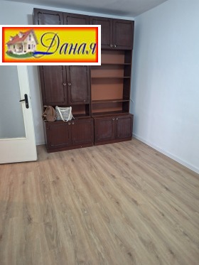 ������� 4-����� | Imot.bg � ����� ������ 12