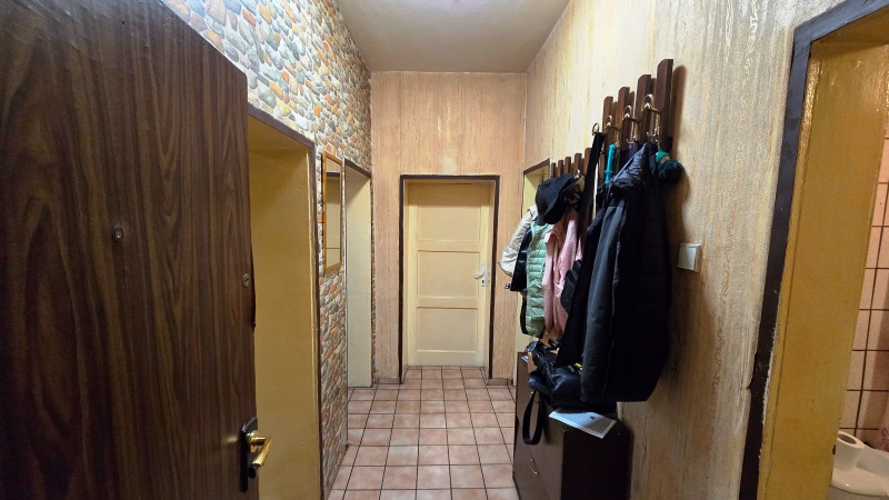 À venda  2 quartos Pernik , Centar , 72 m² | 57853833 - imagem [5]