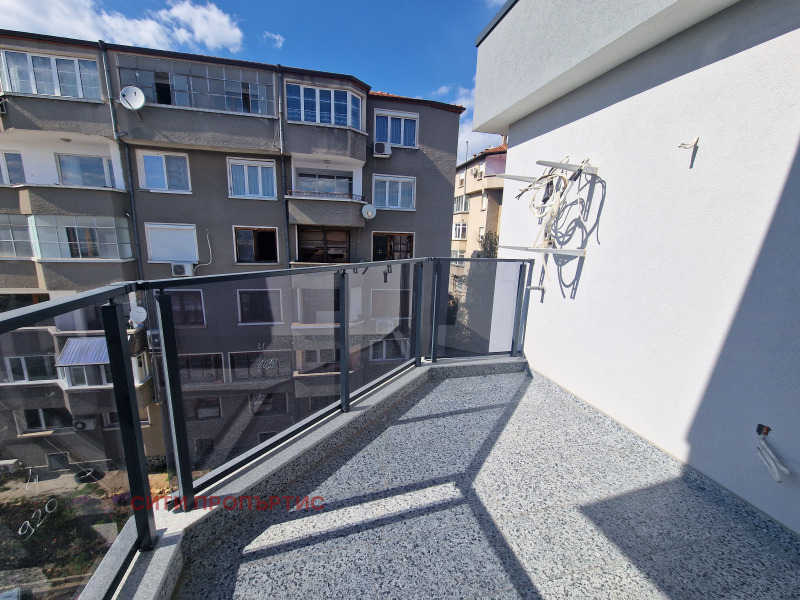 Till salu  2 sovrum Blagoevgrad , Osvobojdenie , 176 kvm | 23557020 - bild [3]