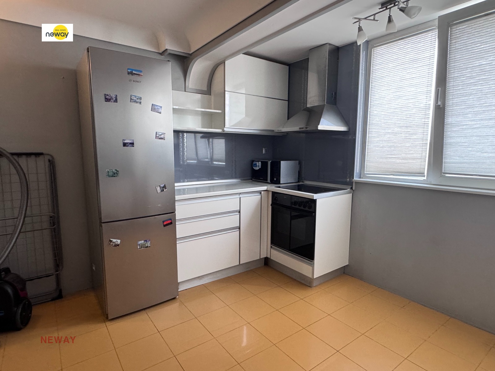 Продава 3-СТАЕН, гр. Плевен, Широк център, снимка 2 - Апартаменти - 54541605