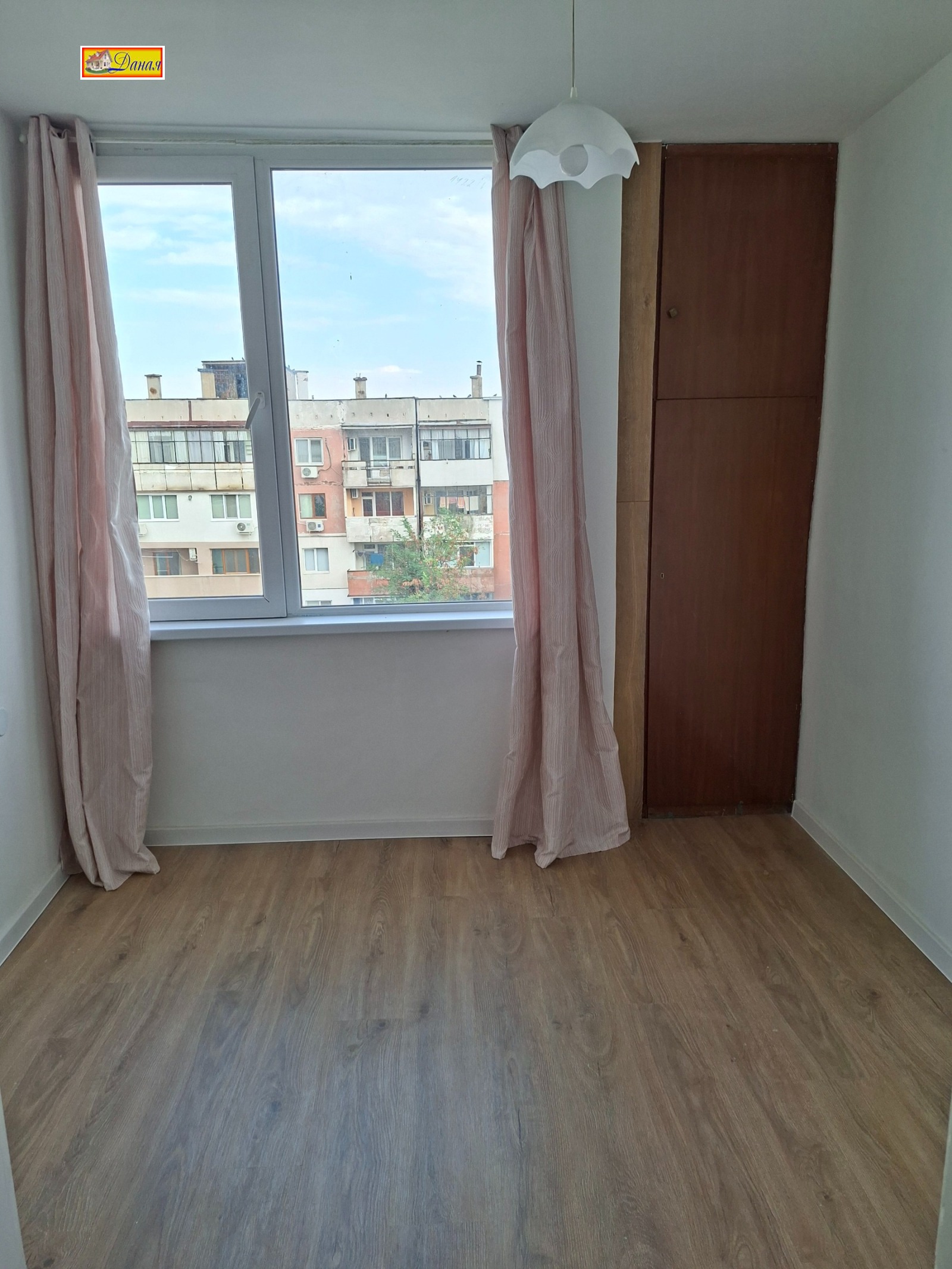 Продава 4-СТАЕН, гр. Враца, Дъбника, снимка 11 - Апартаменти - 55828605