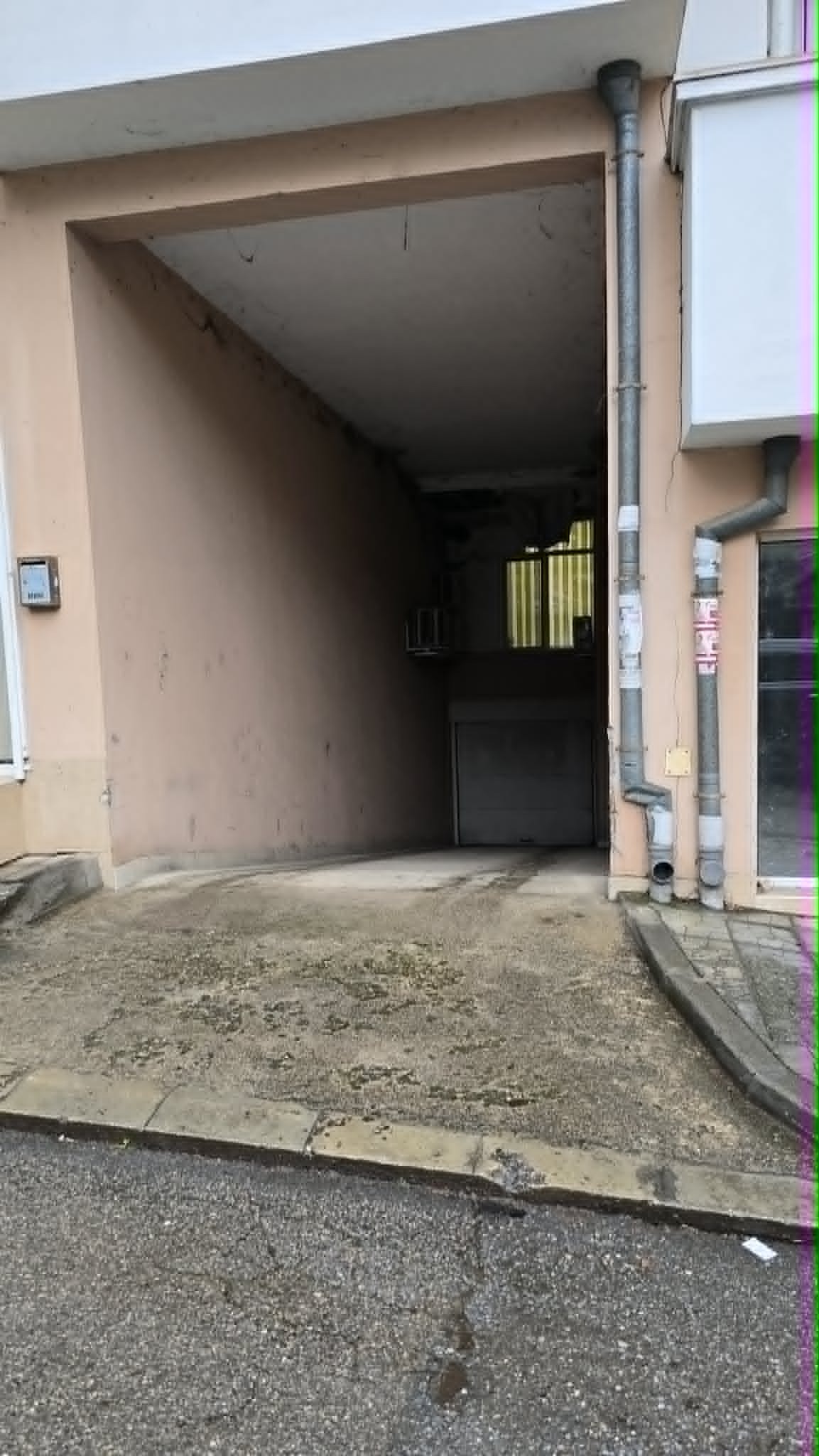 Продава ГАРАЖ, ПАРКОМЯСТО, гр. Стара Загора, Аязмото, снимка 2 - Гаражи и паркоместа - 55045011