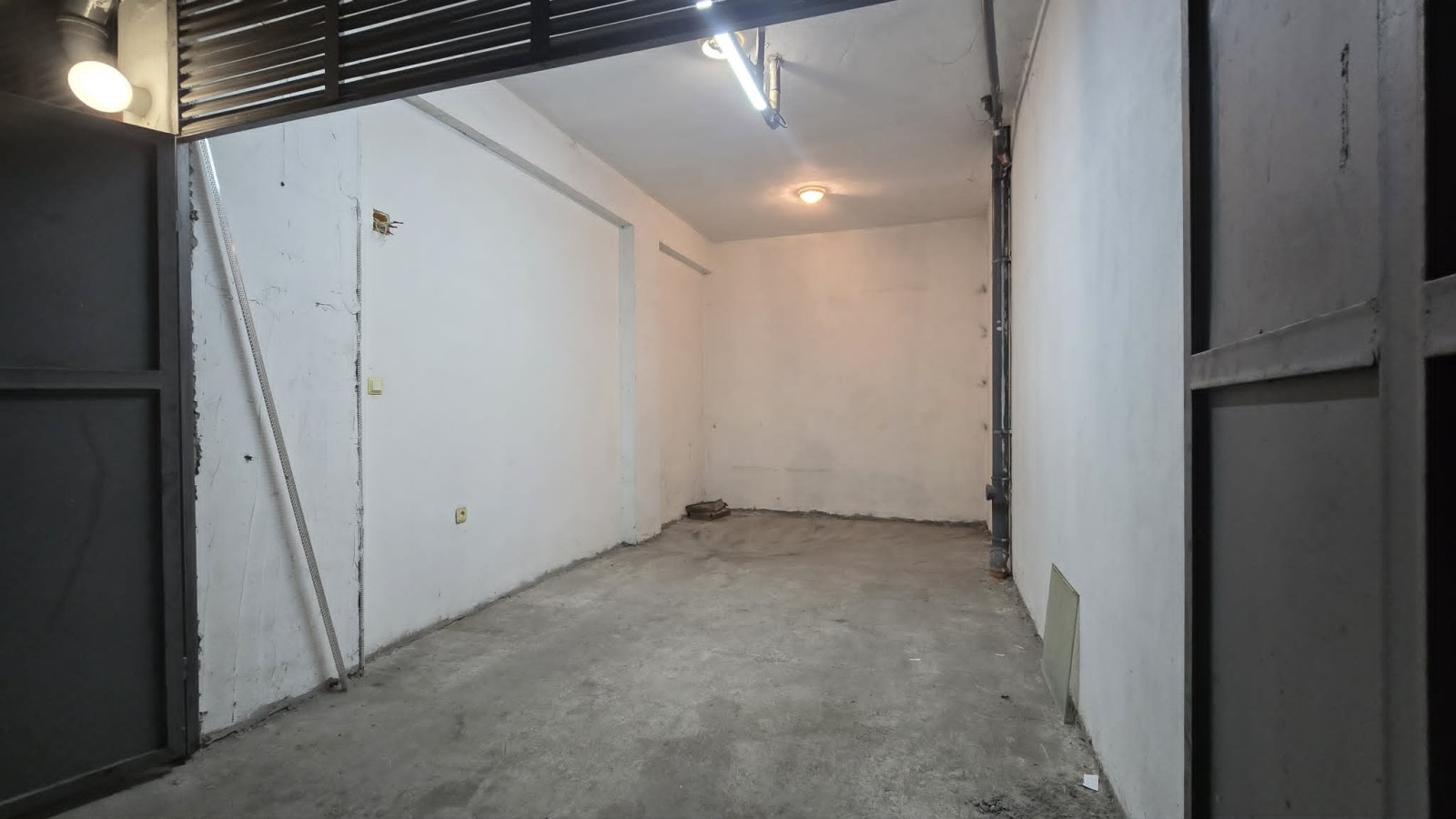 Продава ГАРАЖ, ПАРКОМЯСТО, гр. Стара Загора, Аязмото