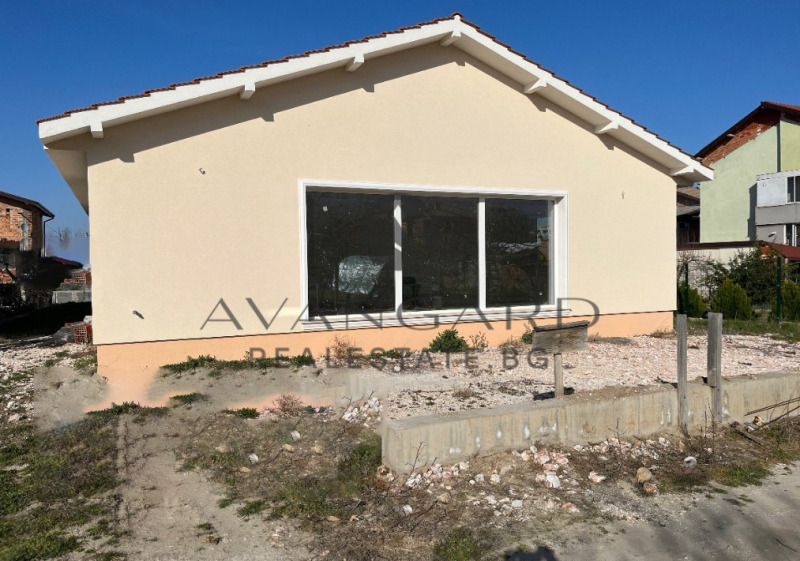 Продава КЪЩА в област Пловдив, с. Браниполе - 172 кв.м / 294 999 € » 576 967.89 лв., АВАНГАРД РИЪЛ ЕСТЕЙТ