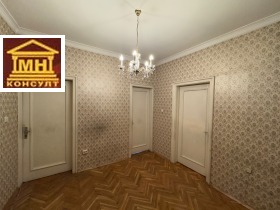 3 bedroom Tsentar, Sofia 9