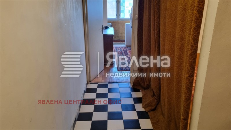 Продава 1-СТАЕН, гр. София, Люлин 5, снимка 5 - Апартаменти - 56352209