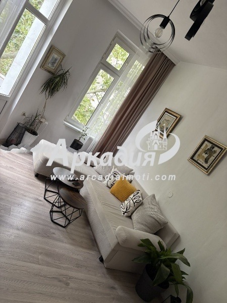 Продава ЕТАЖ ОТ КЪЩА, град Пловдив, Център • 357000 € • 75209605 — Holmes.bg