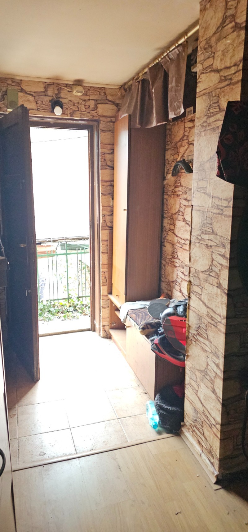 Продава КЪЩА, гр. Перник, Димова махала, снимка 2 - Къщи - 53150509