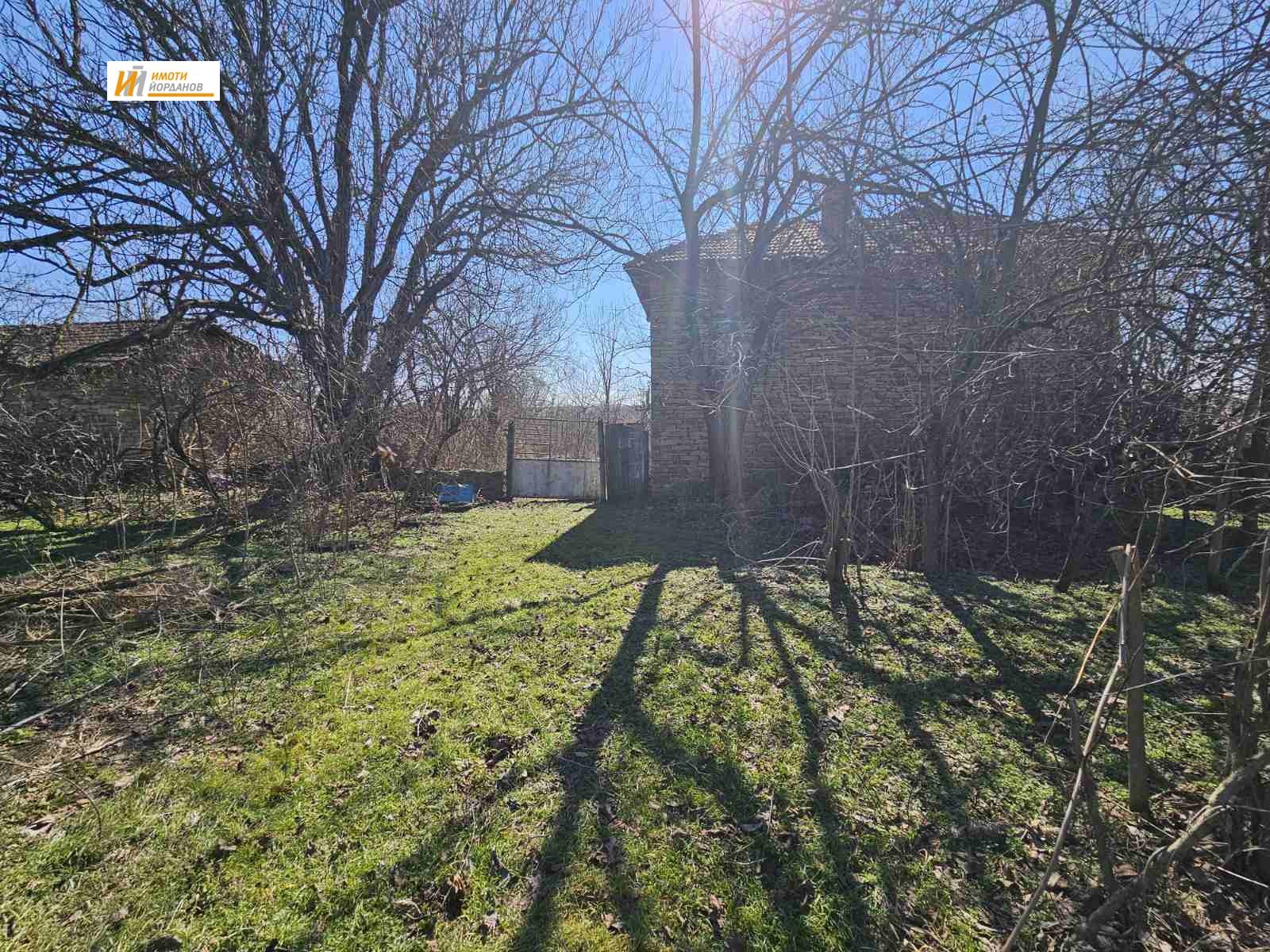 Продава КЪЩА, с. Патреш, област Велико Търново, снимка 13 - Къщи - 54026692