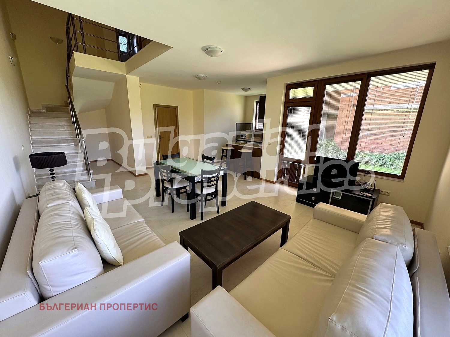Продава КЪЩА, гр. Балчик, област Добрич, снимка 2 - Къщи - 55892081