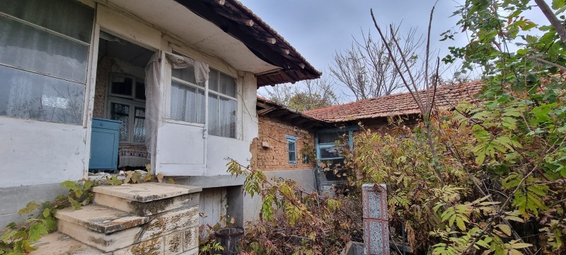 Продава КЪЩА в област Разград, с. Пороище - 70 кв.м / 25 000 € » 48 895.75 лв., РОС -НЕДВИЖИМИ ИМОТИ