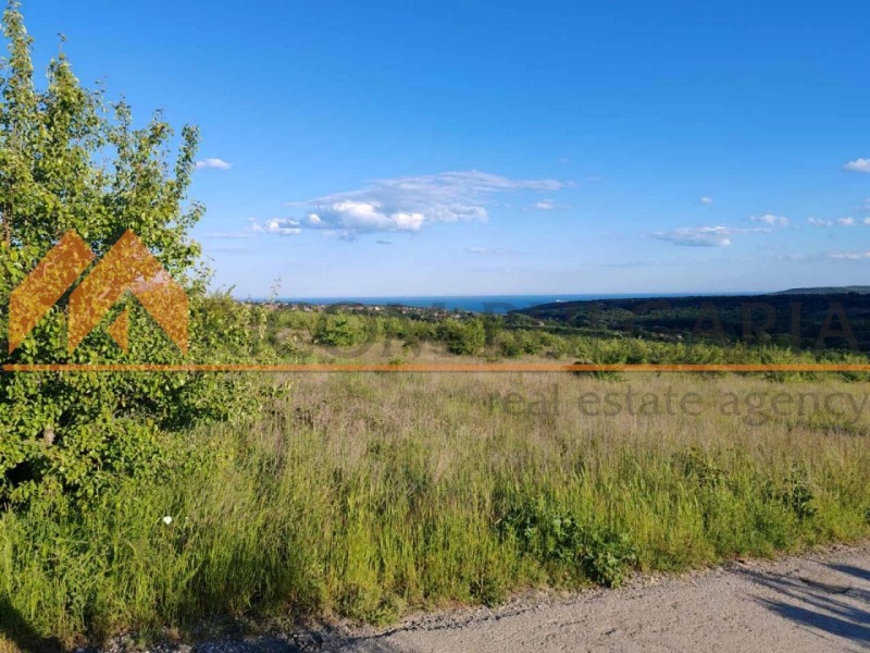 Продава ПАРЦЕЛ в град Варна, м-т Боровец - юг - 10042 кв.м / 500 000 € » 977 915.00 лв., РИКОМ