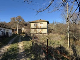 Casa Glogovitsa, región Pernik 1