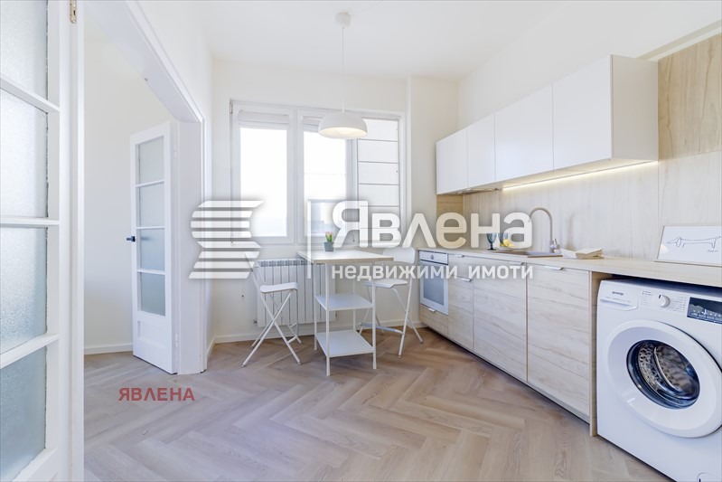 Продава 3-СТАЕН, гр. София, Център, снимка 6 - Апартаменти - 53126415