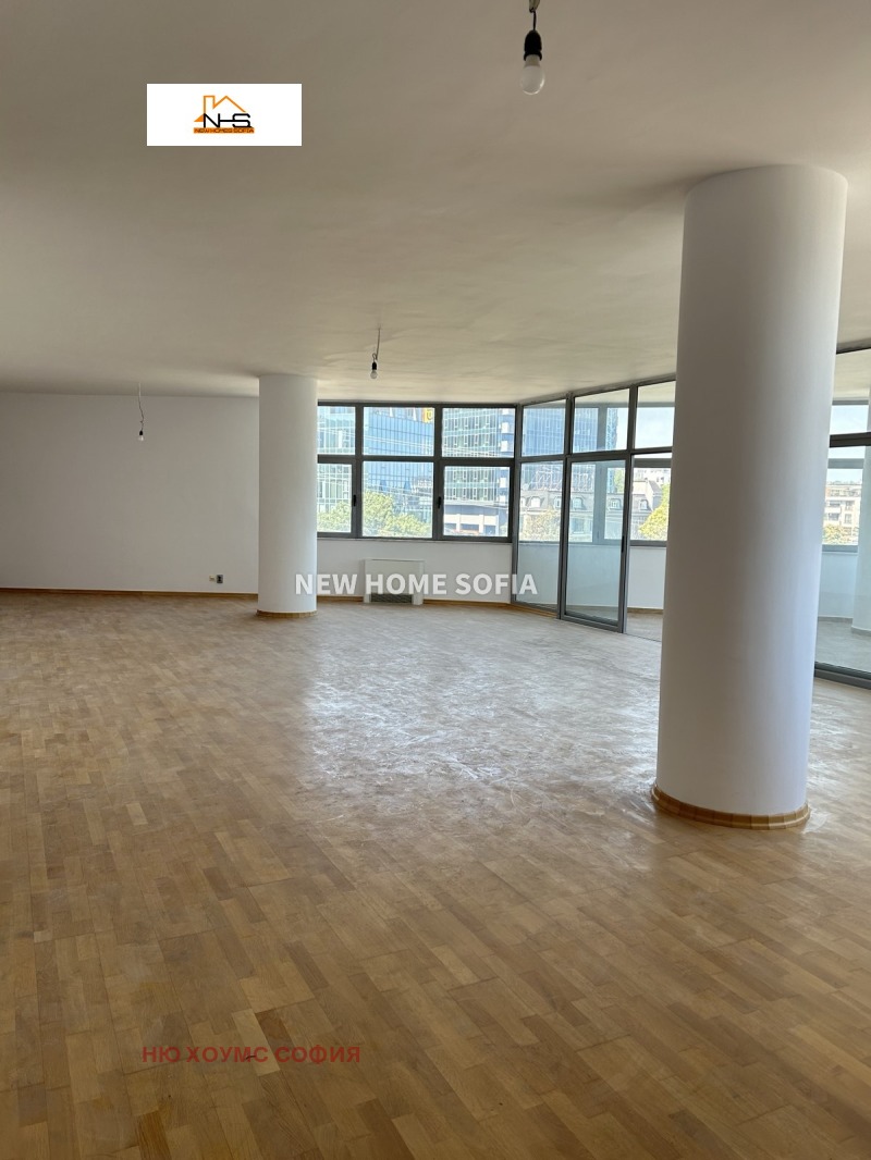 À venda  3 quartos Sofia , Manastirski livadi , 235 m² | 56177022