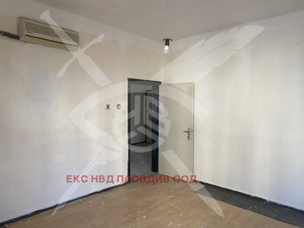 Продава ЕТАЖ ОТ КЪЩА, гр. Пловдив, Каменица 1, снимка 5 - Етаж от къща - 54360701