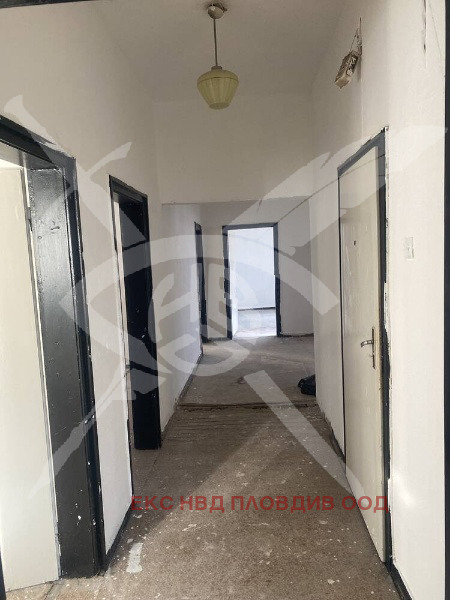 Продава ЕТАЖ ОТ КЪЩА, гр. Пловдив, Каменица 1