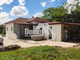 Продава КЪЩА, с. Средина, област Добрич, снимка 3 - Къщи - 54943805