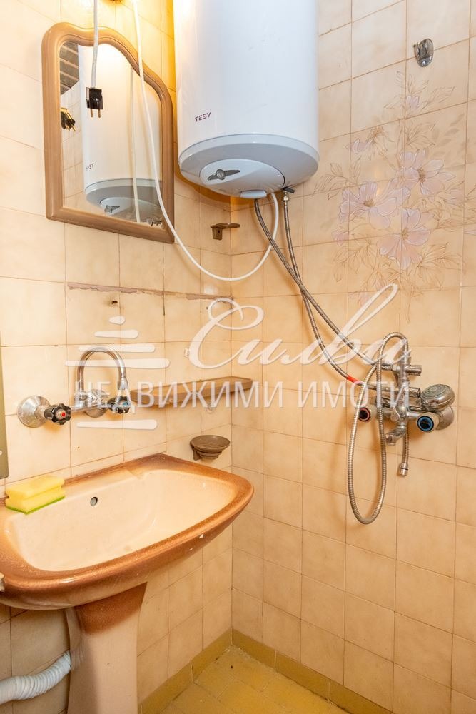 De vânzare  1 dormitor Șumen , Traciia , 65 mp | 51106974 - imagine [8]