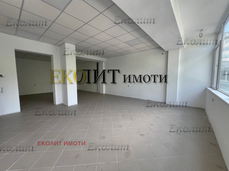 Na prodej  Kancelář Sofia , Darvenica , 260 m2 | 37251556