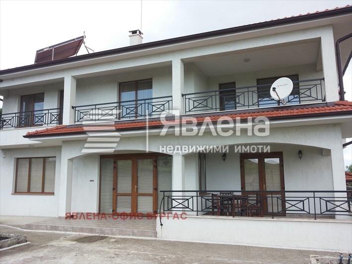 Продава  Къща, област Бургас, с. Медово •  390 000 EUR • ID 67315435 — holmes.bg - [1] 