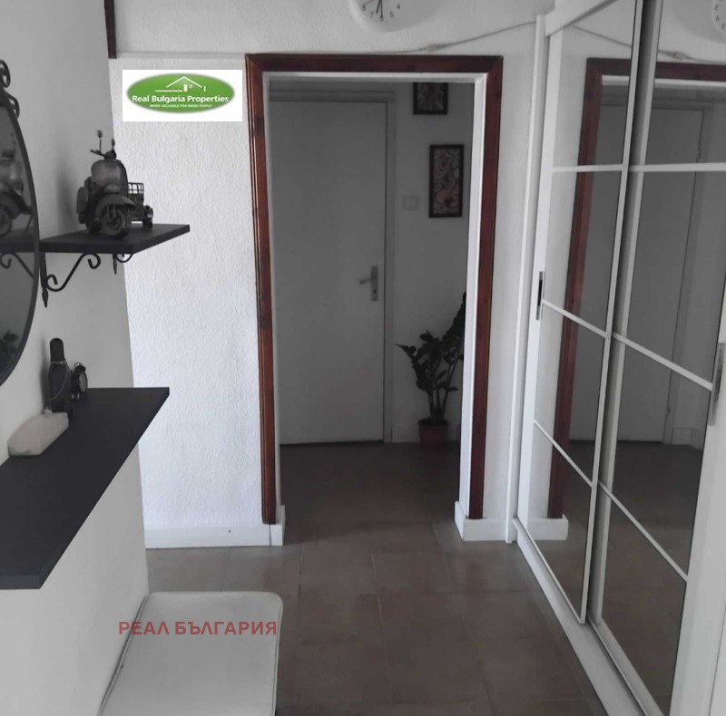 Продава 3-СТАЕН, гр. Русе, Родина 2, снимка 3 - Апартаменти - 53153607