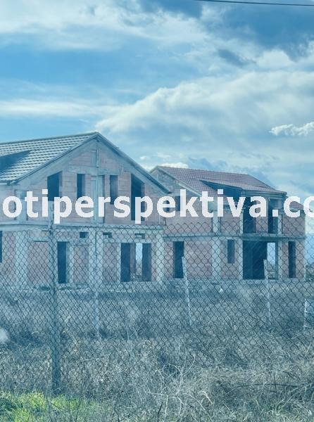 Продава  Къща област Пловдив , с. Скутаре , 140 кв.м | 62927337 - изображение [2]