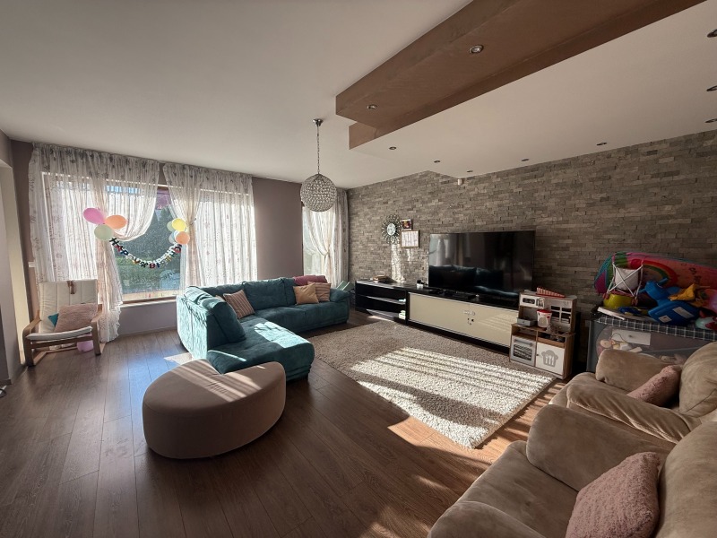 Продава КЪЩА, гр. Пловдив, Западен, снимка 5 - Къщи - 53010283