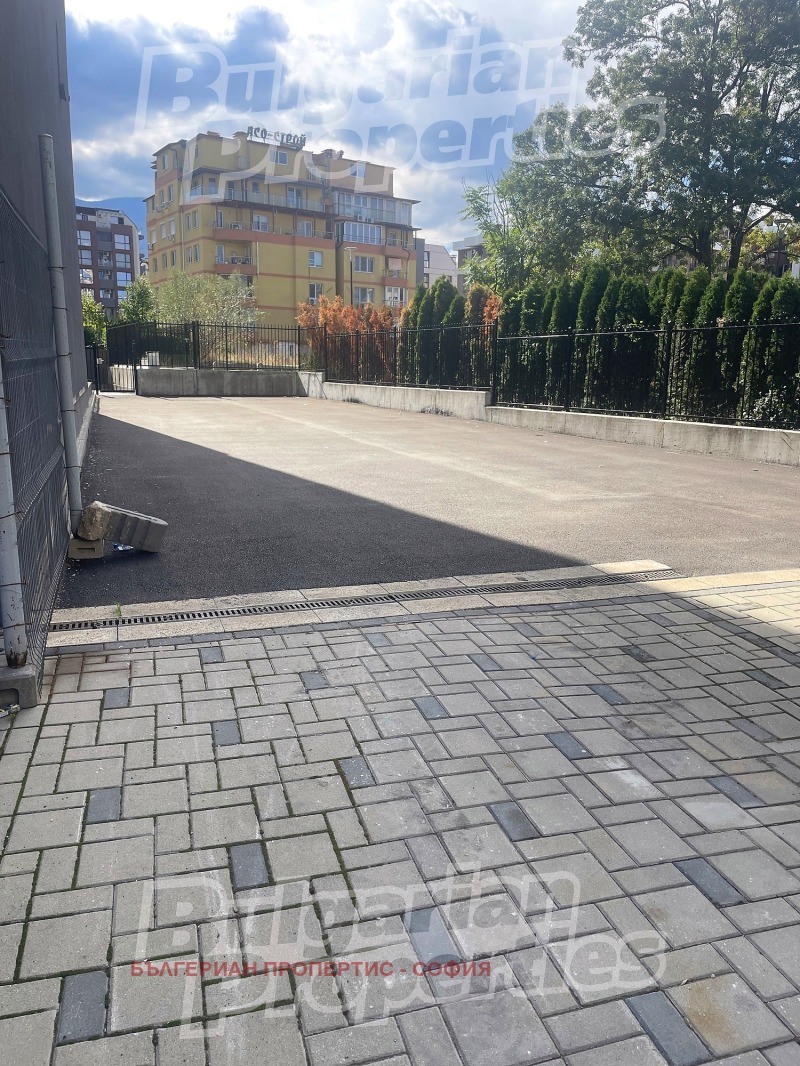 Продава ГАРАЖ, ПАРКОМЯСТО, гр. София, Манастирски ливади, снимка 9 - Гаражи и паркоместа - 53122690