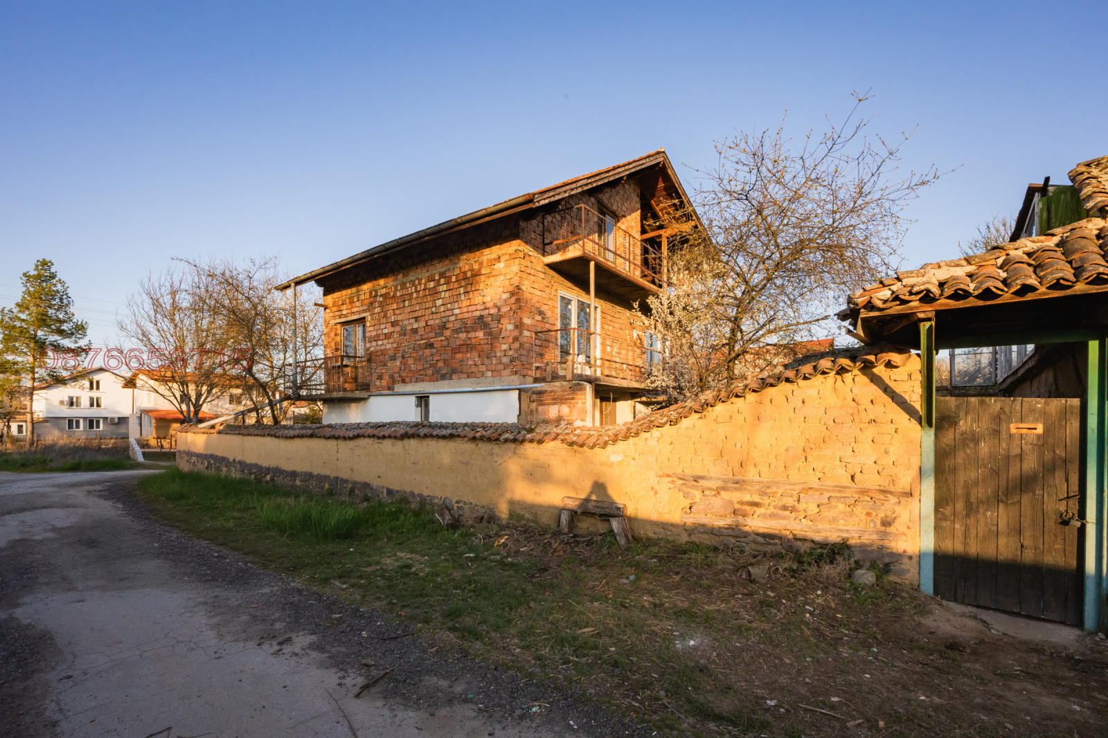 Продава КЪЩА, с. Караполци, област София област, снимка 2 - Къщи - 54138103