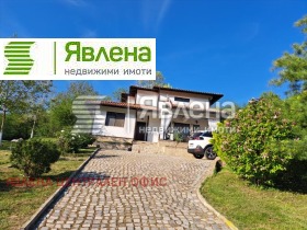 House Golyam izvor, region Lovech 1