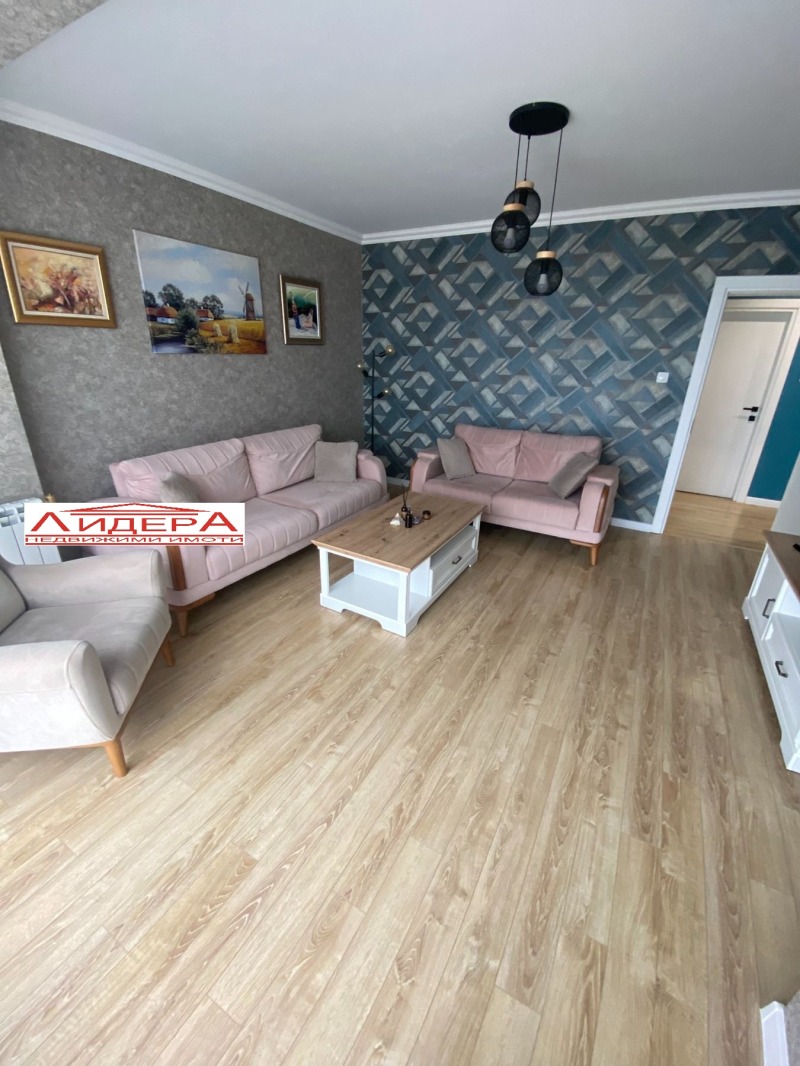 Продава  3-стаен, град Пловдив, Христо Смирненски •  239 500 € • ID 54744518 — holmes.bg - [1] 