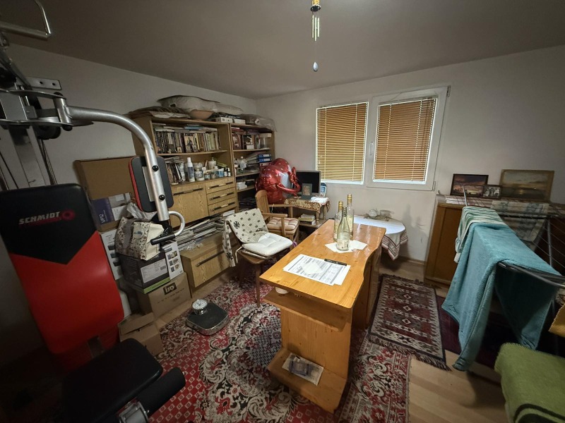 Продава ЕТАЖ ОТ КЪЩА, гр. София, област София-град, снимка 5 - Етаж от къща - 53199240