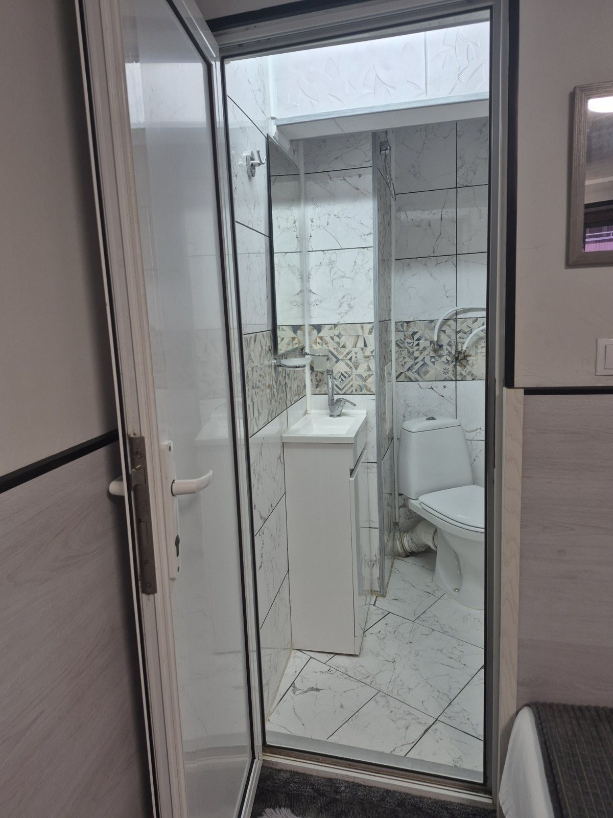 Продава 1-СТАЕН, гр. Бургас, Център, снимка 8 - Апартаменти - 54700303