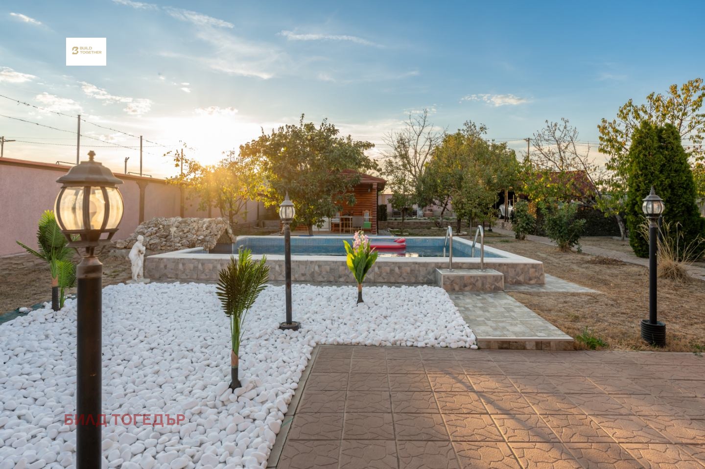 Продава КЪЩА, гр. Пловдив, Западен, снимка 2 - Къщи - 53600139