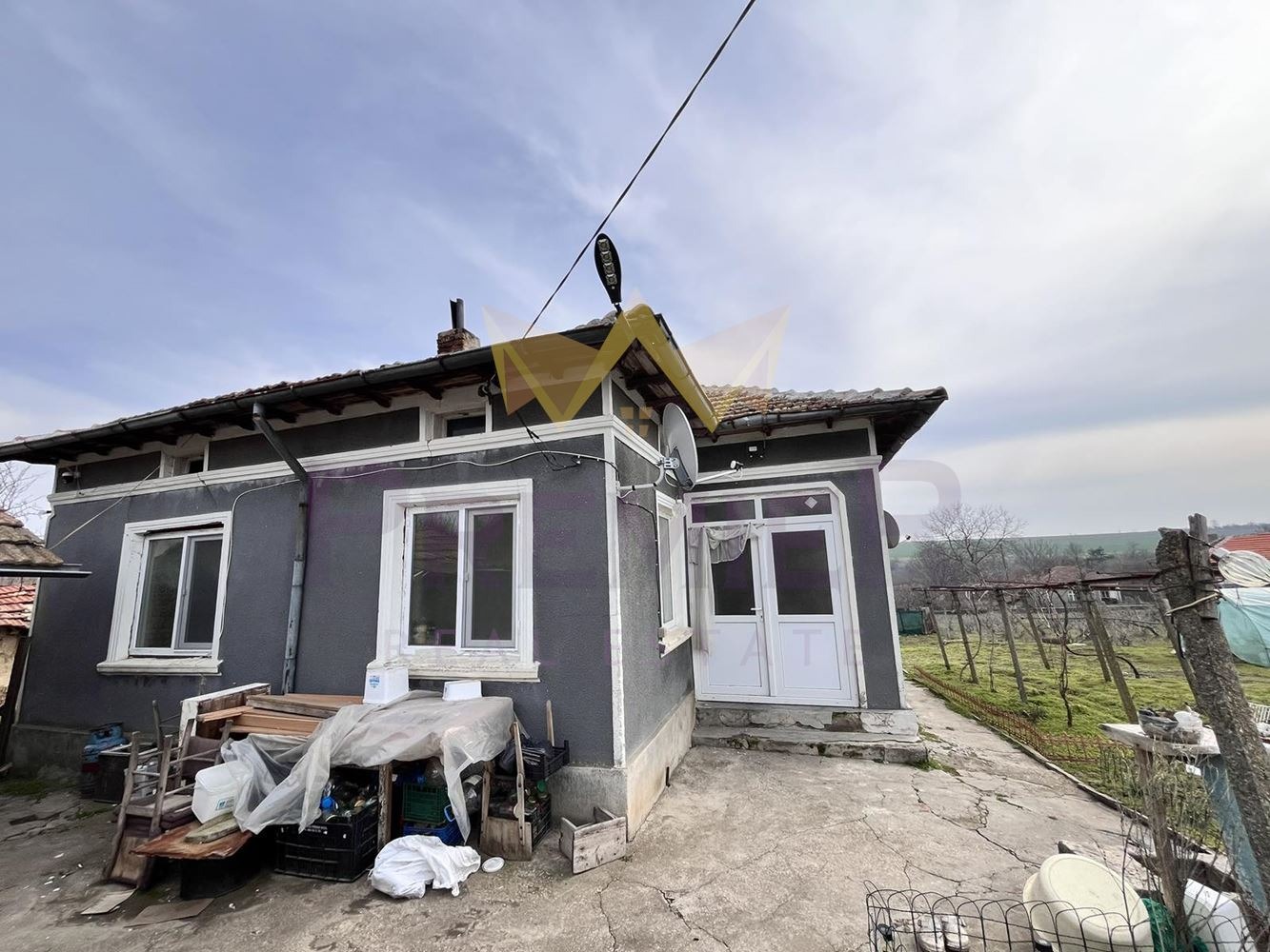 Продава ВИЛА, с. Житен, област Добрич