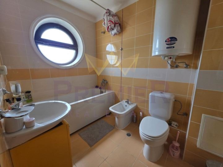 Продава  2-стаен област Варна , гр. Бяла , 72 кв.м | 97876173 - изображение [15]