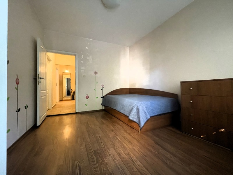 Продава  3-стаен град София , Света Троица , 100 кв.м | 10635448 - изображение [9]