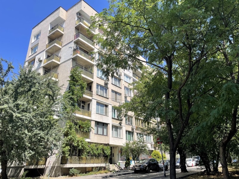 Продава  3-стаен град София , Света Троица , 100 кв.м | 10635448 - изображение [17]