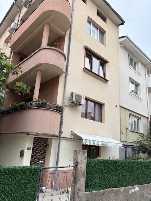 Til salgs  2 soverom Plovdiv , Marasja , 94 kvm | 15937687