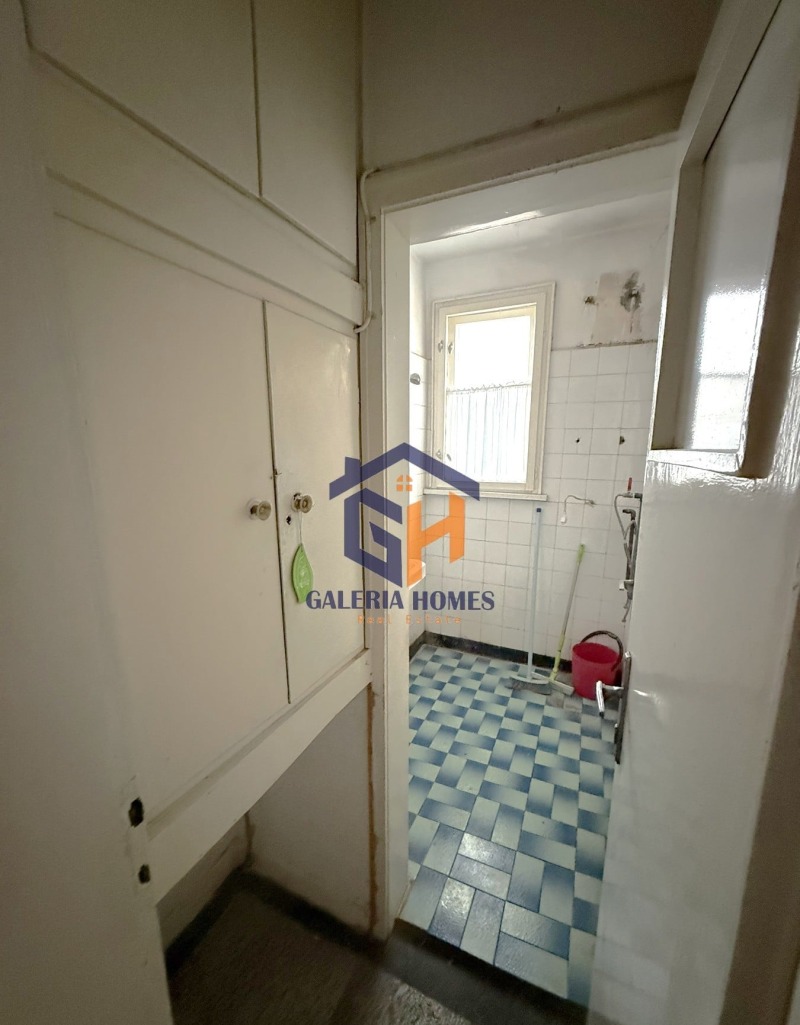 Продава 3-СТАЕН, гр. Бургас, Център, снимка 6 - Апартаменти - 53244198