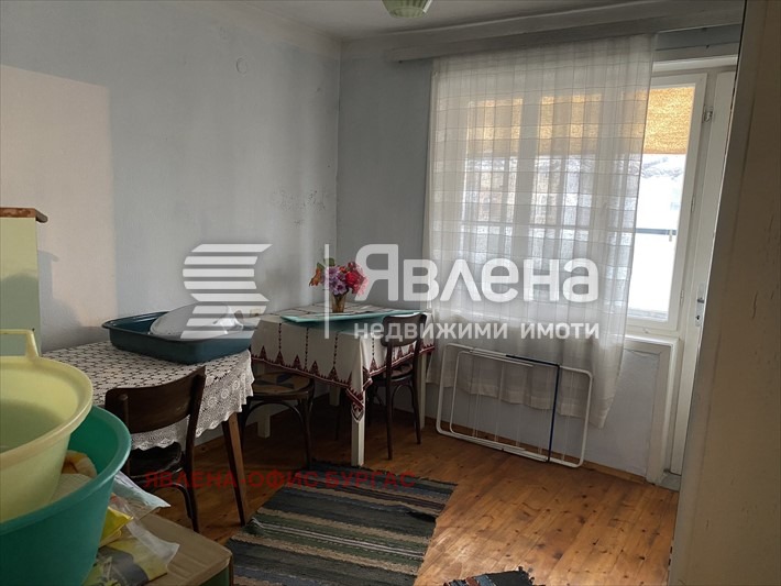 Продава КЪЩА, гр. Айтос, област Бургас, снимка 4 - Къщи - 53157153