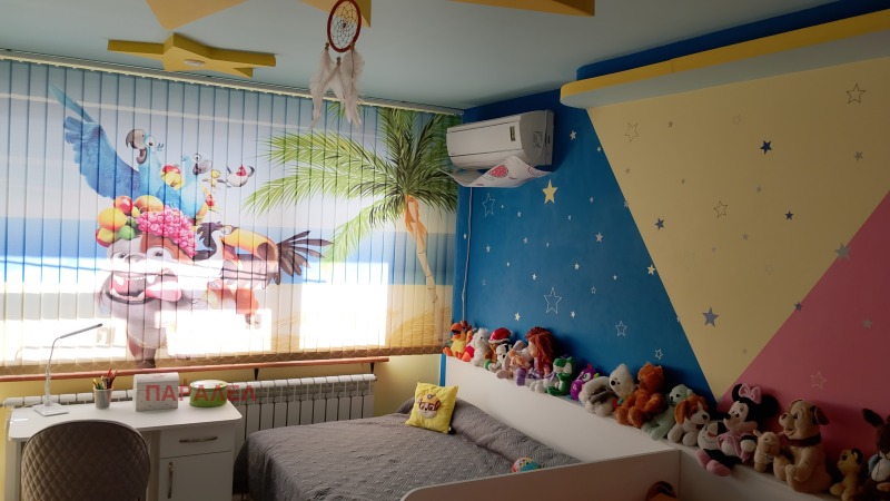 Продава 3-СТАЕН в град Добрич, Добротица - Варненска - 98 кв.м / 127 800 € » 249 955.07 лв., ПАРАЛЕЛ