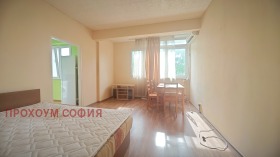 Studio Ljulin 7, Sofia 1