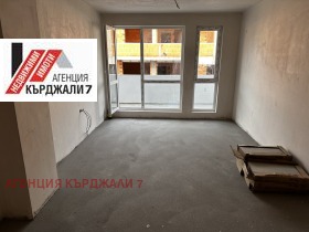 3-стаен град Кърджали, Възрожденци 2