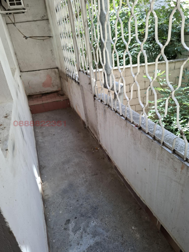Продава  1-стаен град Варна , Погреби , 41 кв.м | 38340445 - изображение [8]