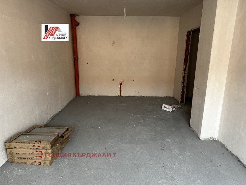 Продава  3-стаен град Кърджали , Възрожденци , 96 кв.м | 15210236 - изображение [11]