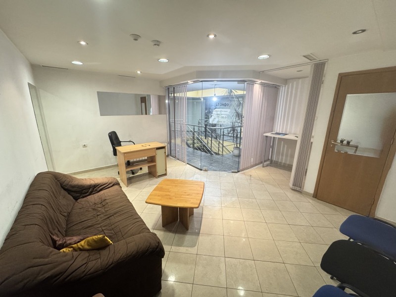 Till salu  Kontor Sofia , Centar , 31 kvm | 99454256 - bild [2]